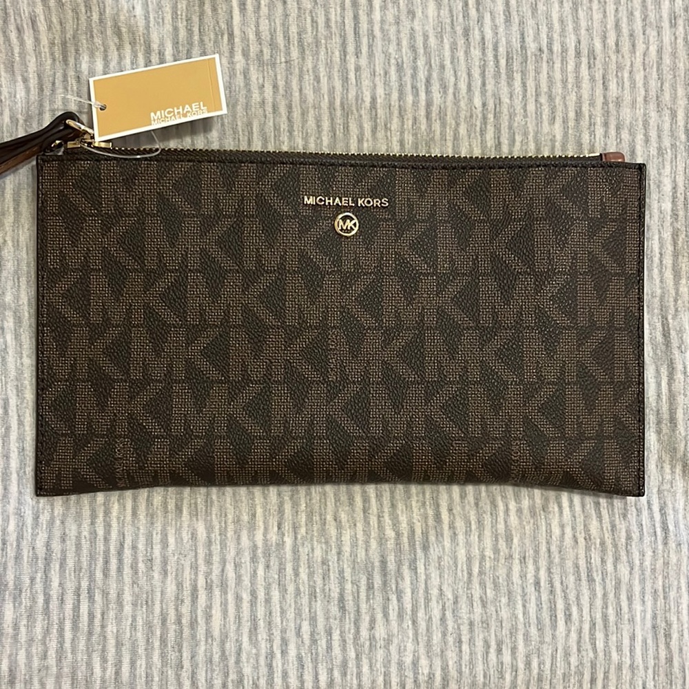 Michael Kors Jet Set Charm